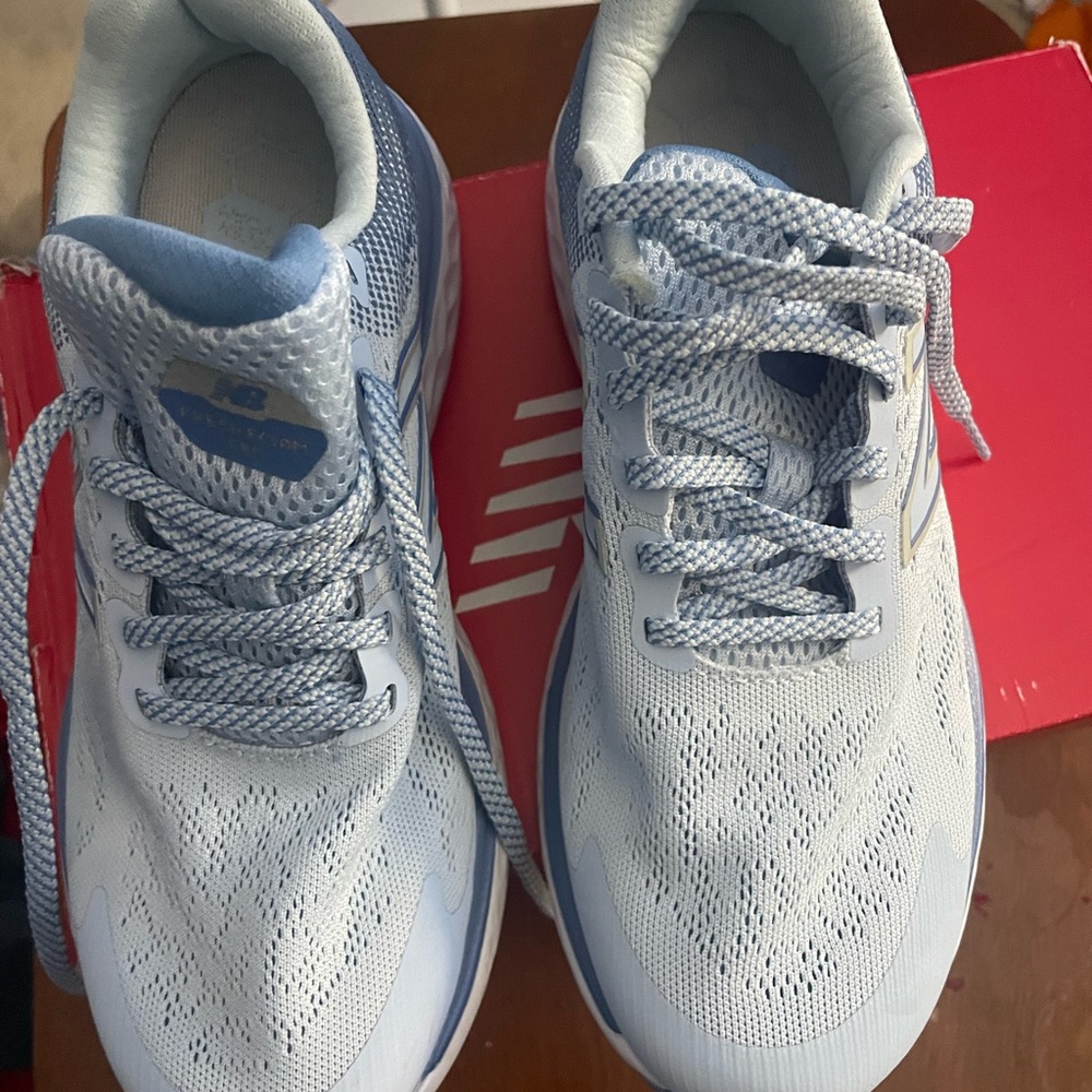 New Balance Women's Fresh Foam 680 V7 Running Shoe size 7
